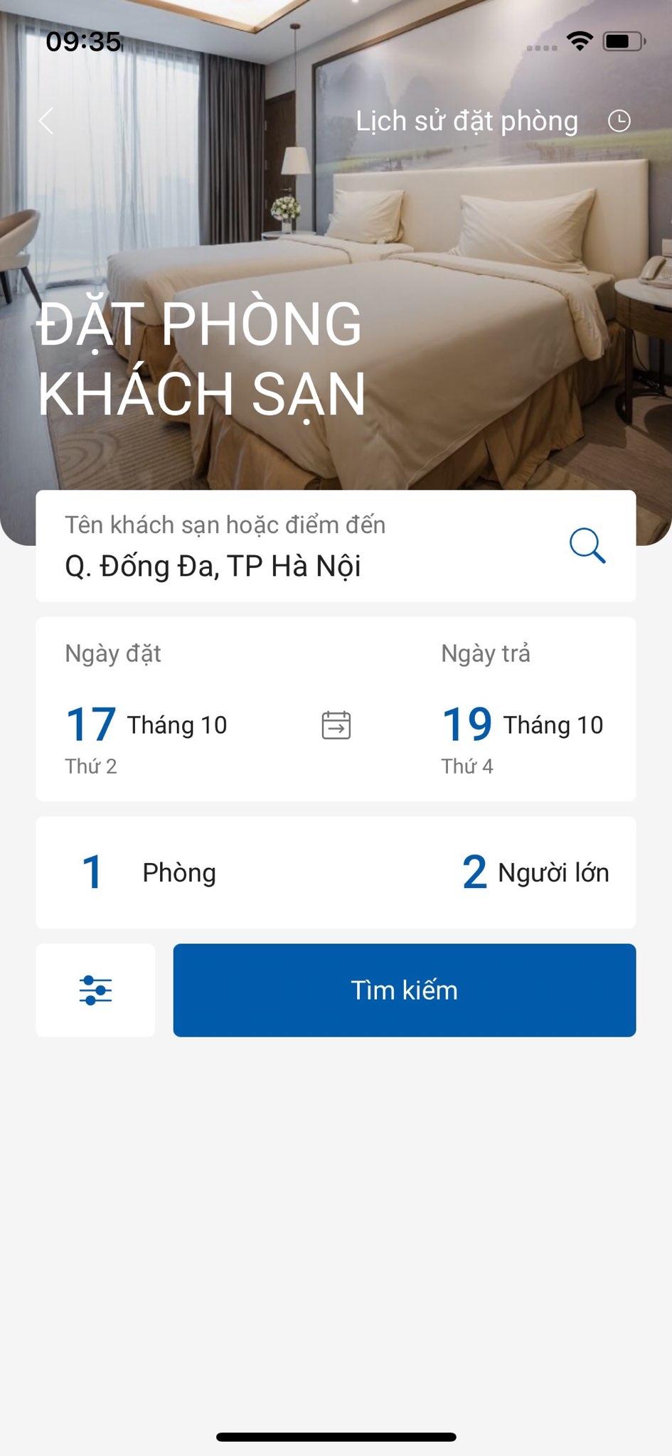 Bạn lựa chọn tính năng Đặt phòng khách sạn tại giao diện màn hình, sau đó thiết lập thông tin theo yêu cầu để tìm phòng
